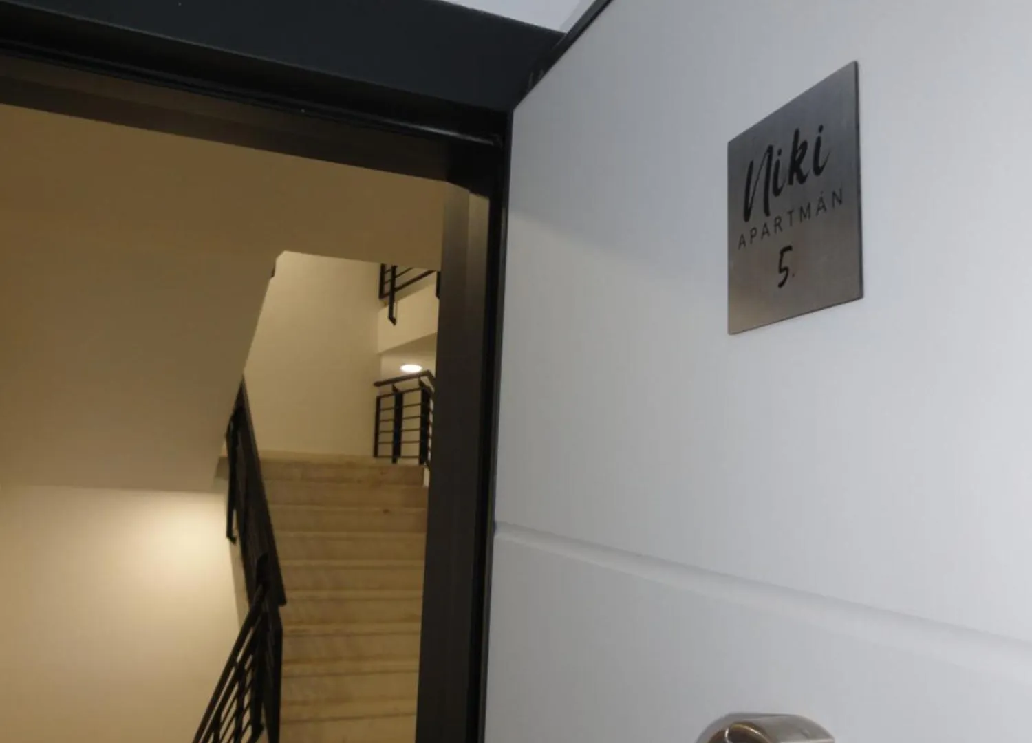 Niki Apartments Shen Gjin Lezhe