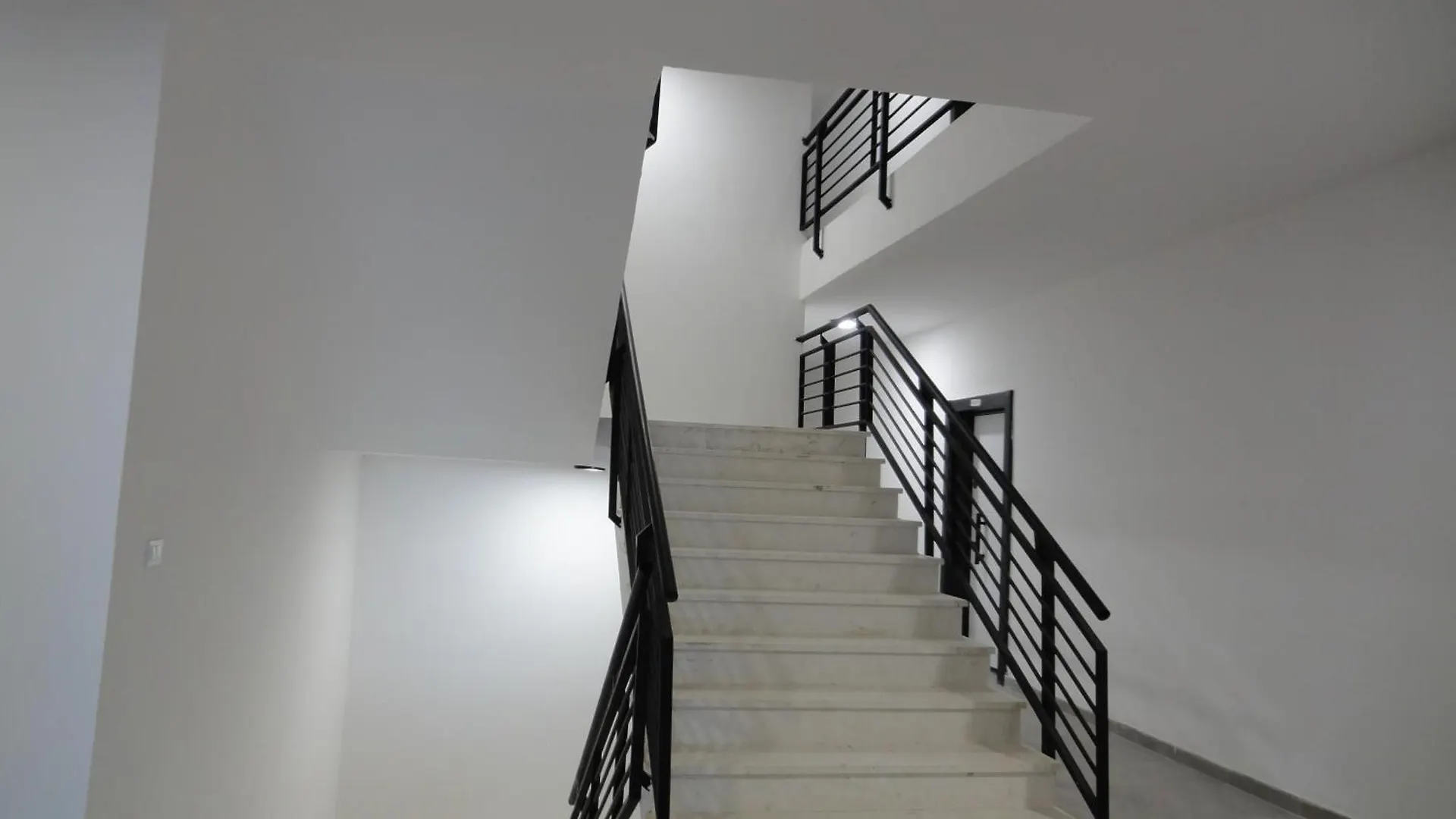 Niki Apartments Shen Gjin Lezhe
