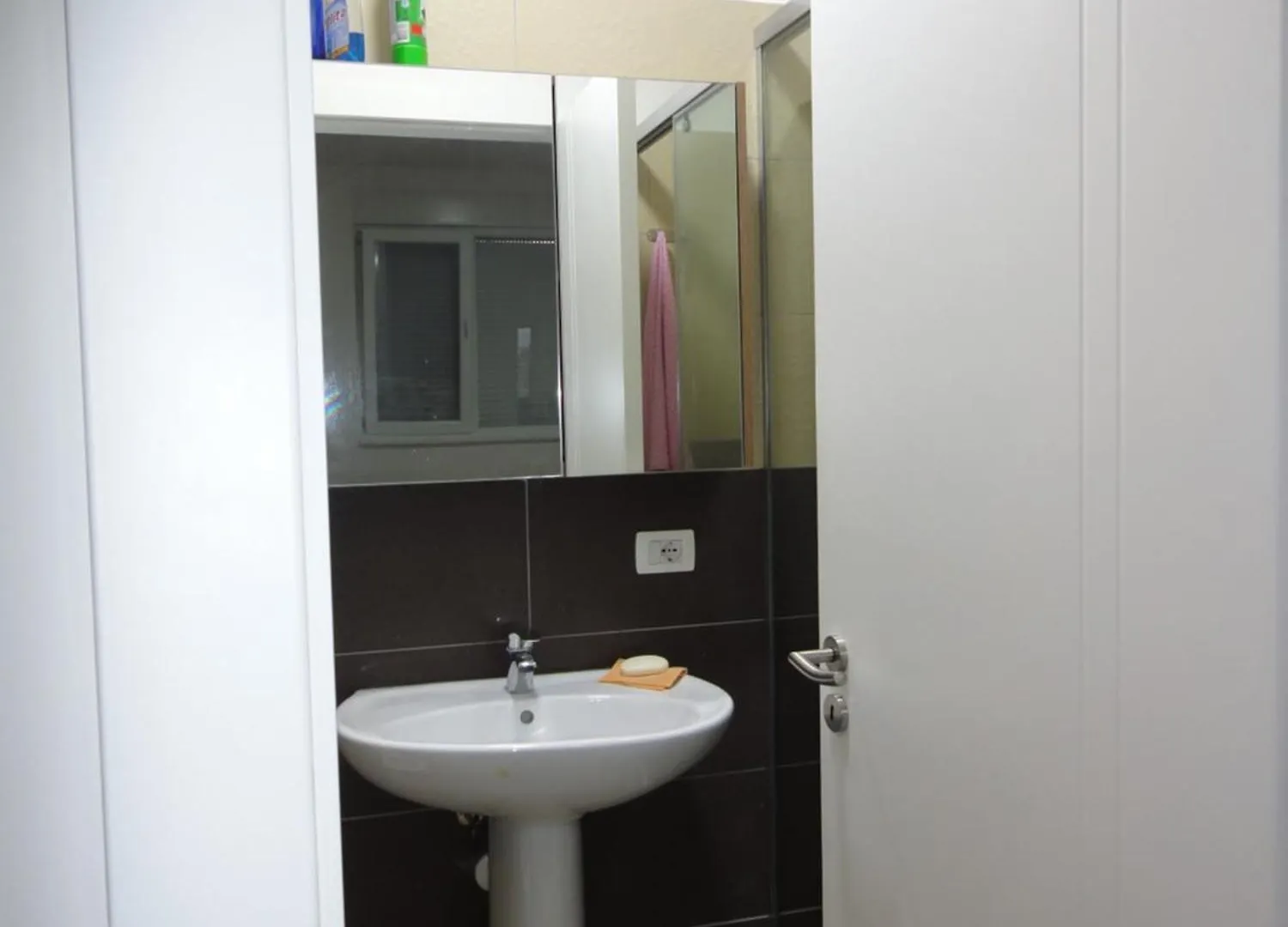Niki'S Apartments Shen Gjin Lezhe Albania