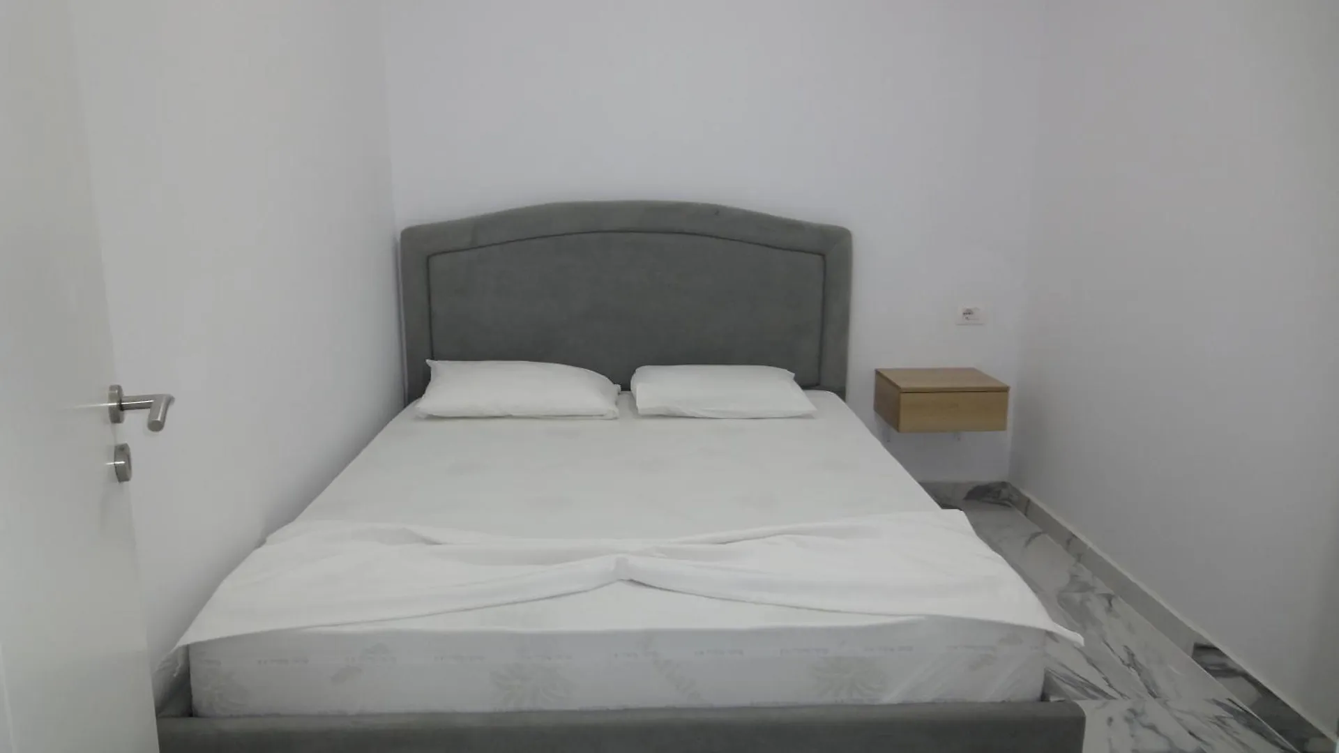 Niki'S Apartments Shen Gjin Lezhe 0*,  Albania